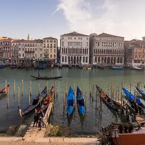 Design With Balcony On The Grand Canal R&r , Venice Italy
