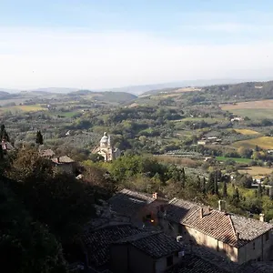 Torre Alle Antiche Mura Montepulciano