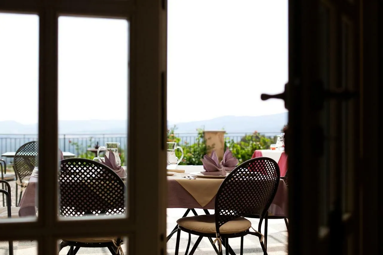Tenuta Il Sassone - Wine&Food Massa Marittima 0*,